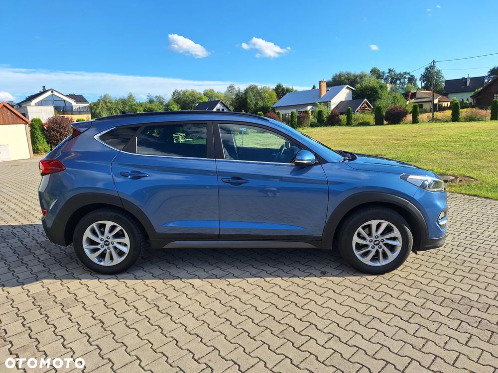 Hyundai Tucson 1.7 CRDI BlueDrive Style 2WD - 2