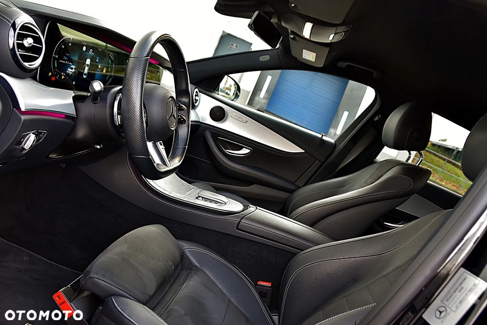 Mercedes-Benz Klasa E 220 d 4-Matic 9G-TRONIC - 17