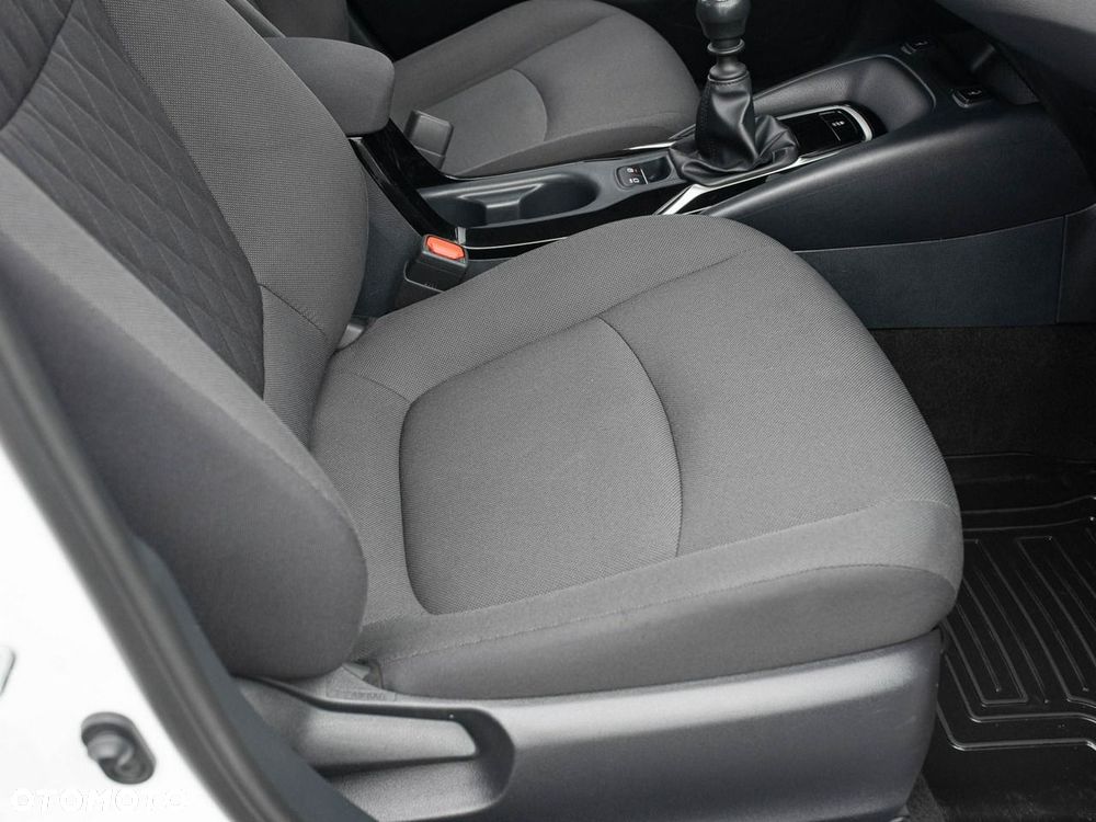 Toyota Corolla 1.5 Comfort - 29