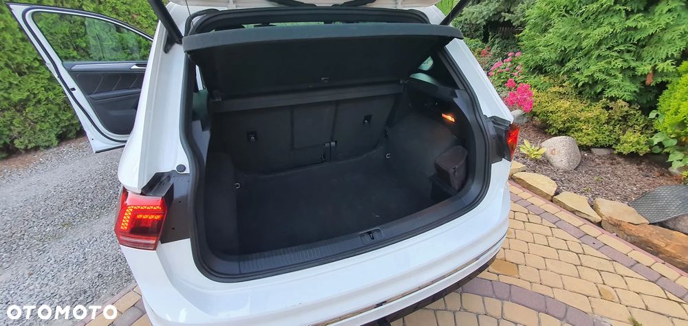 Volkswagen Tiguan 2.0 TDI SCR R-Line - 36