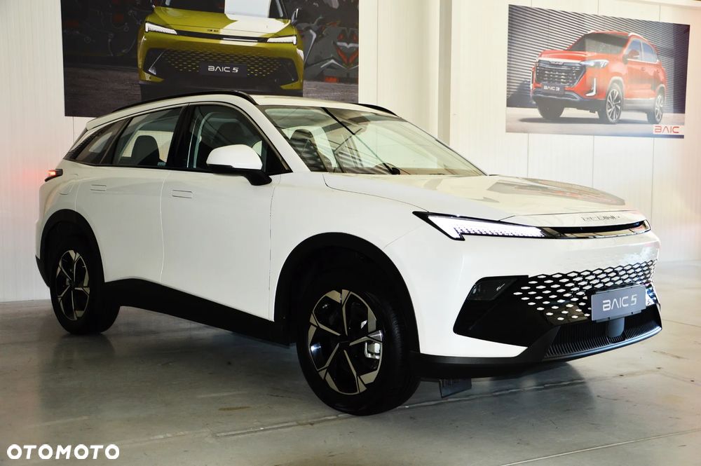 BAIC 5 1.5T Comfort DCT - 8