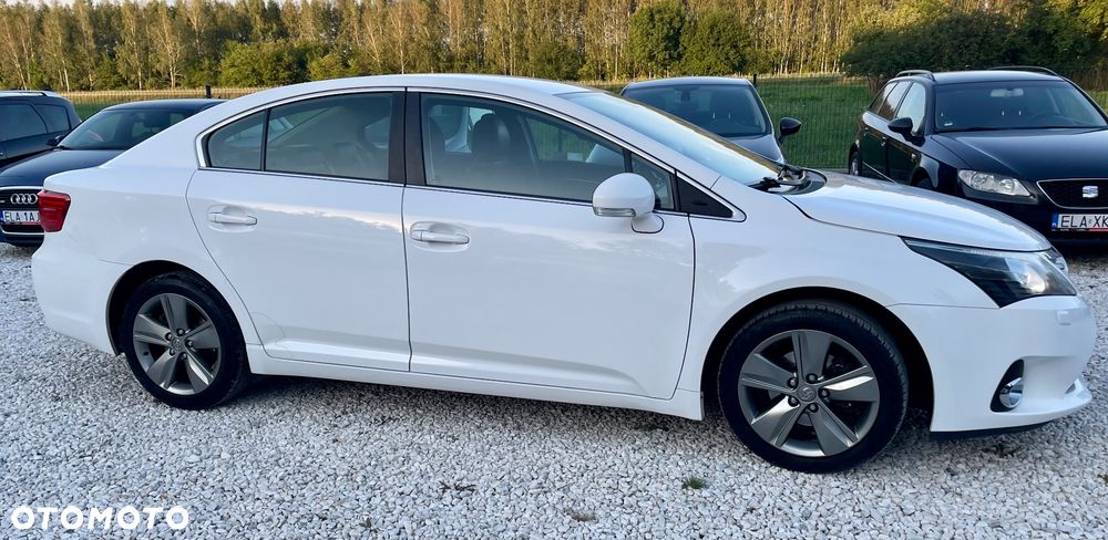 Toyota Avensis 2.0 D-4D Premium - 8