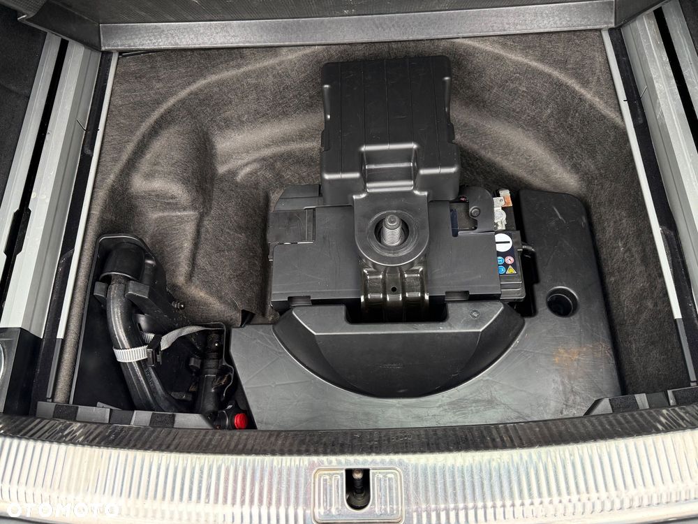 Audi A4 Avant 2.0 TDI - 13