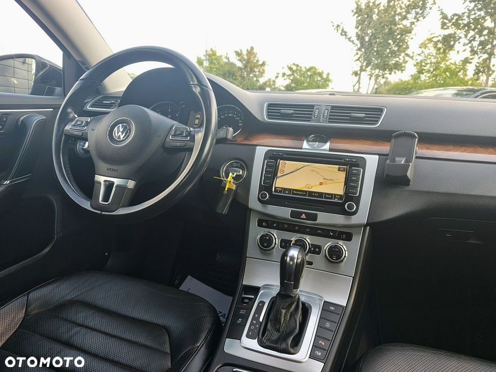 Volkswagen Passat 2.0 TDI DPF Highline DSG - 28