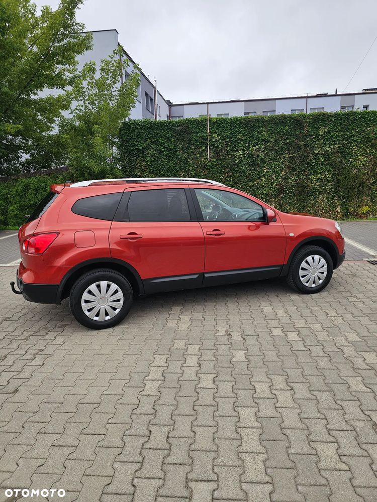 Nissan Qashqai+2 - 10