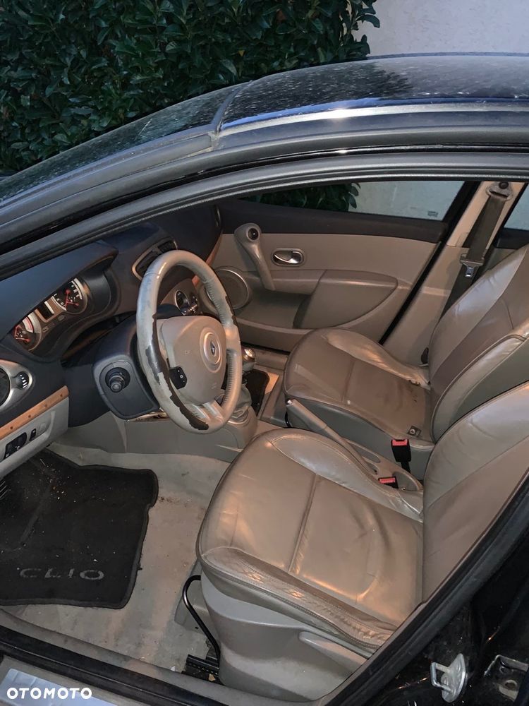 Renault Clio 2006 photo 3