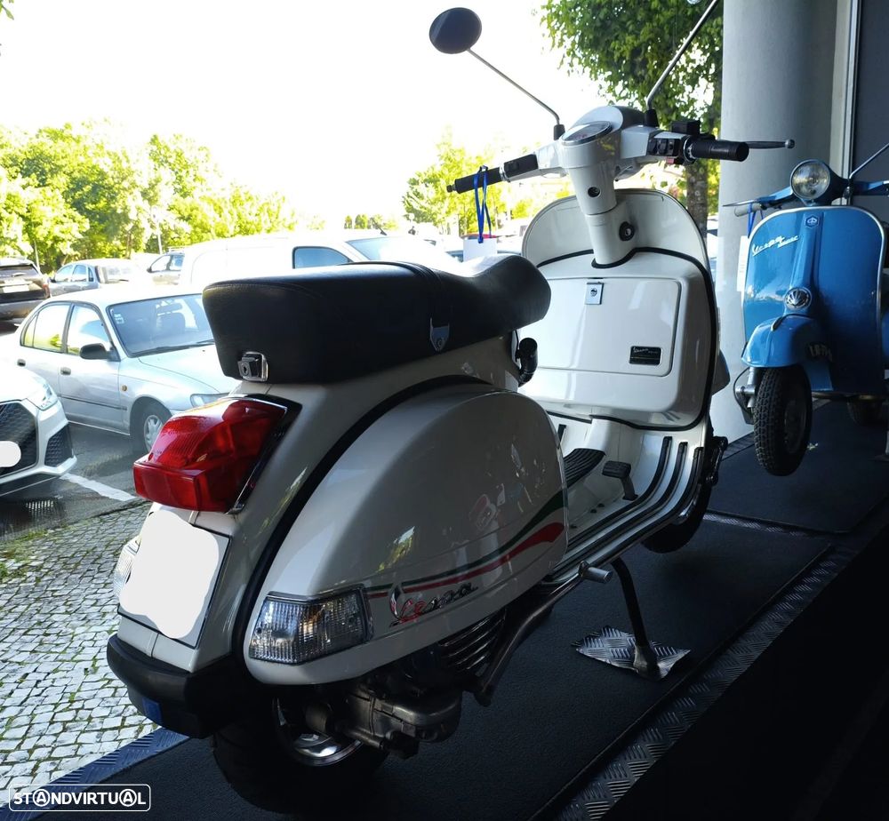 Piaggio Vespa PX Aniversário 150 - 4