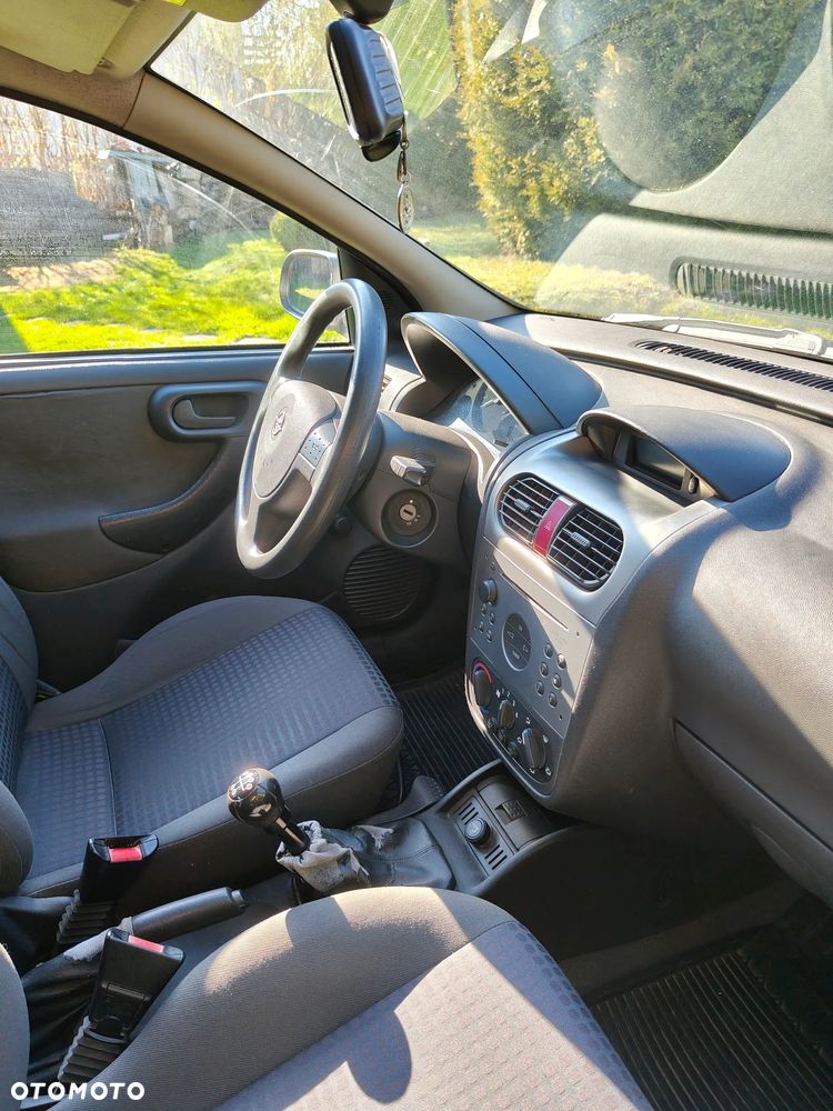 Opel Corsa - 11