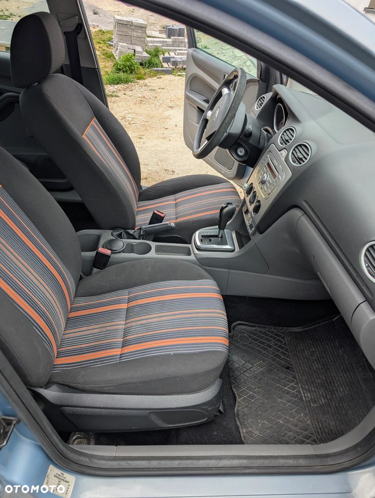 Ford Focus 1.6 Trend - 11