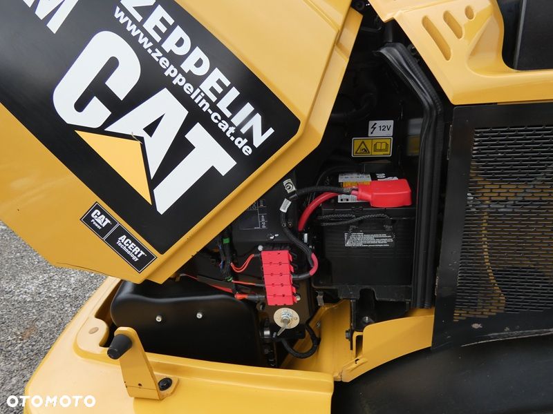 Caterpillar CAT 908M Z Niemiec / 3.372mtg po serwisie / Super Stan / - 17