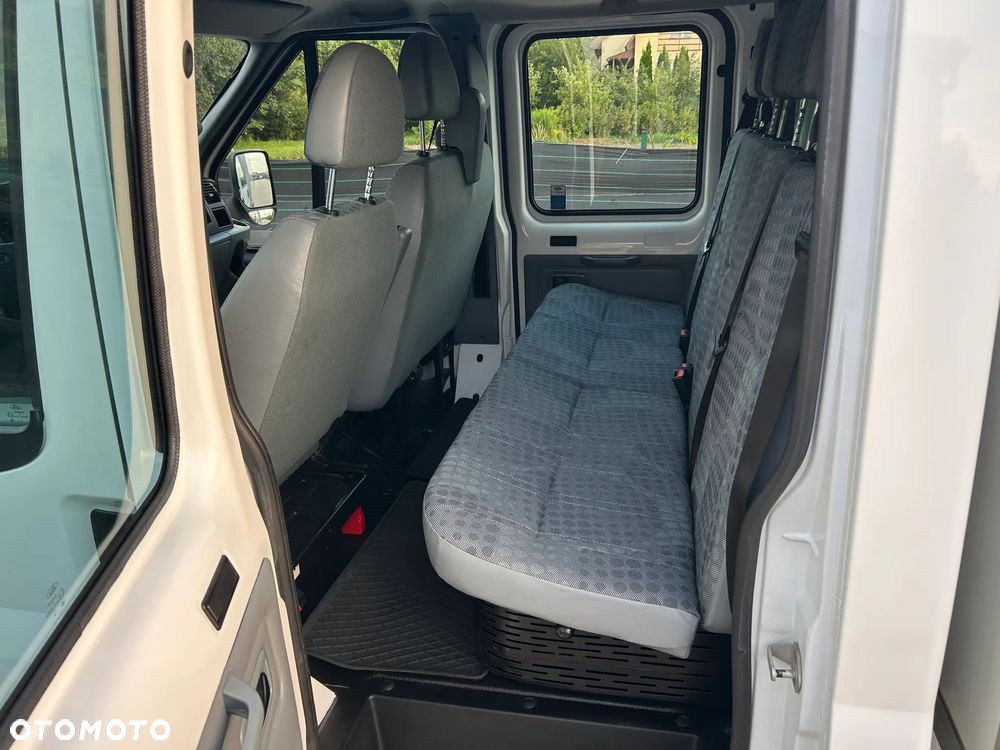 Ford Transit - 15