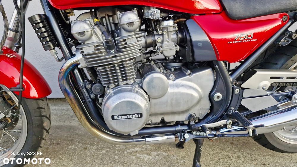 Kawasaki Zephyr - 15