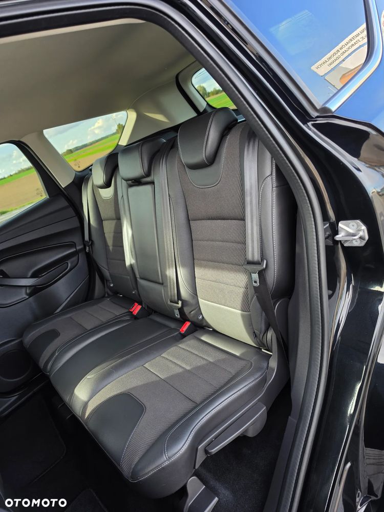 Ford Kuga - 9