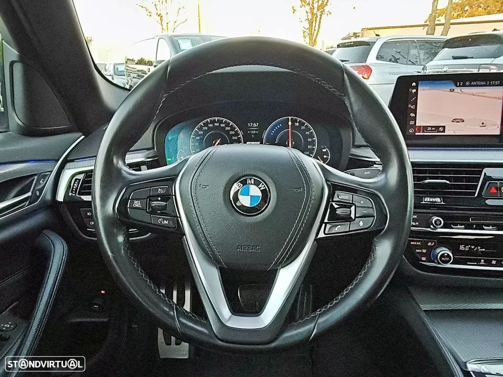 BMW 530 e iPerformance Pack M - 26