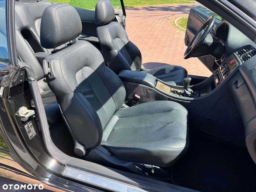 Mercedes-Benz CLK - 20