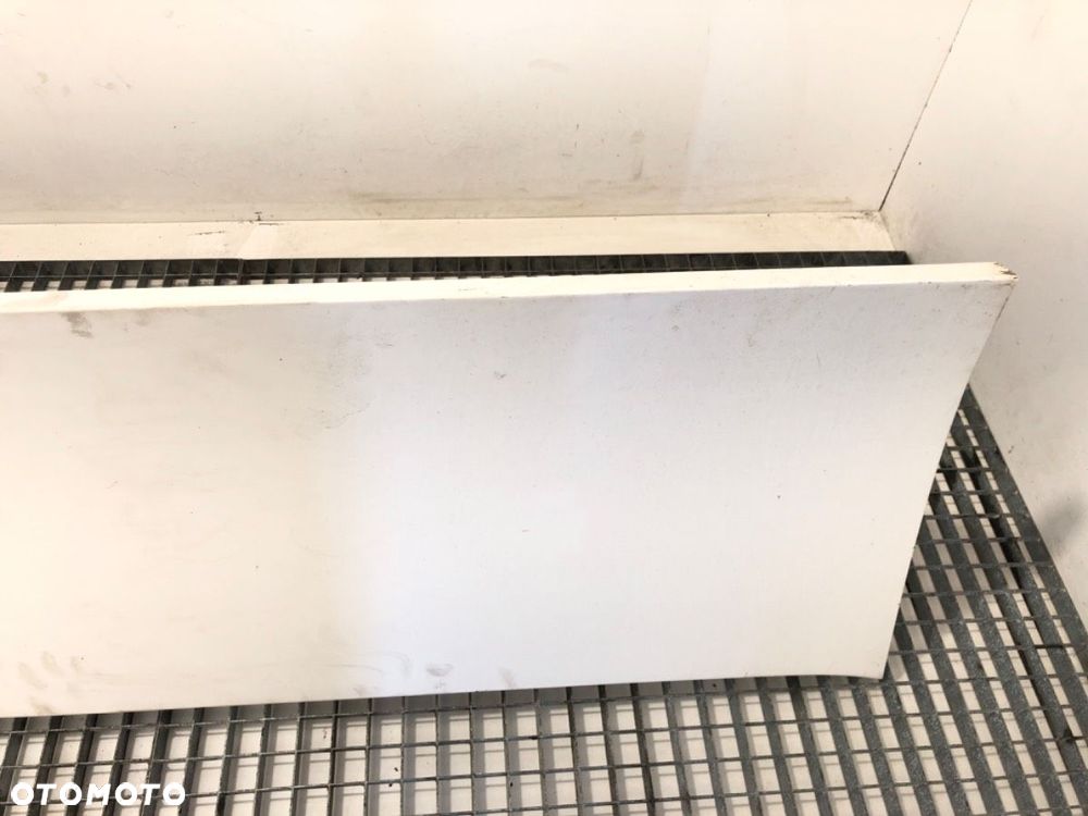 OWIEWKA  ZAKABINOWA PRAWA  SCANIA 4 - series 1995 - 2008 114 C/330 1348522 - 3