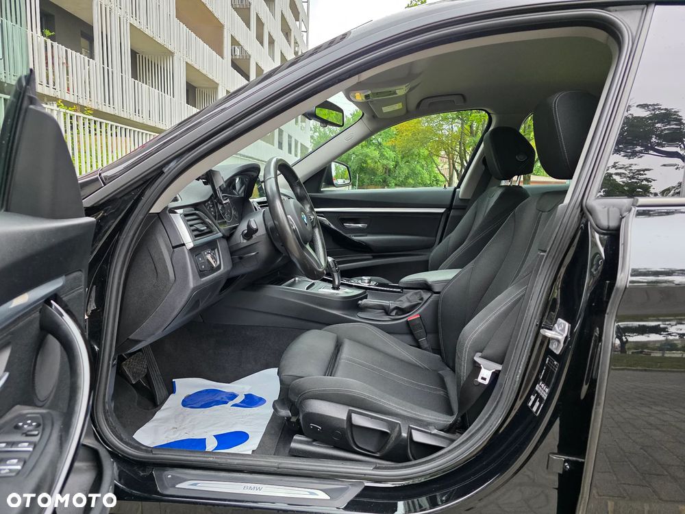BMW Seria 3 318d Sport Line - 4