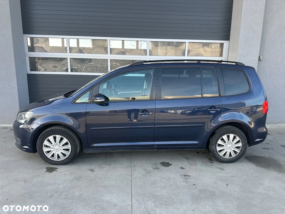 Volkswagen Touran - 1