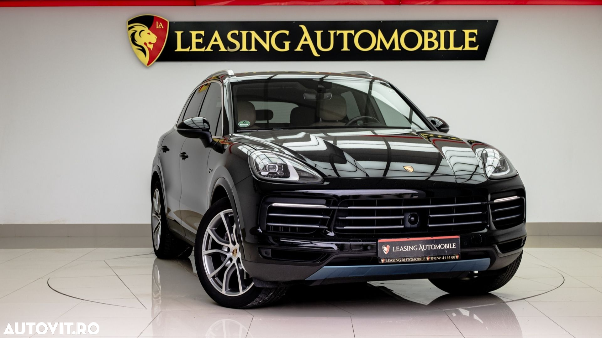 Porsche Cayenne - 4