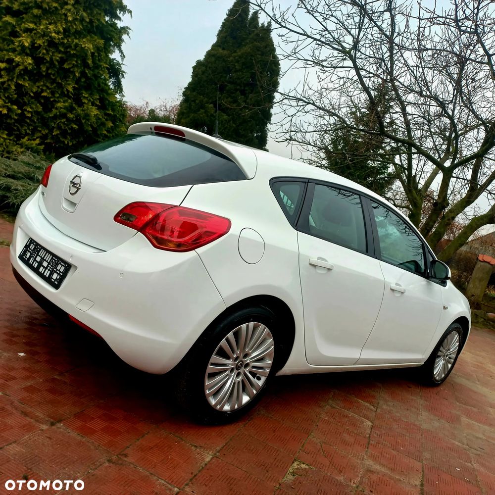 Opel Astra 1.6 Edition Sport - 10