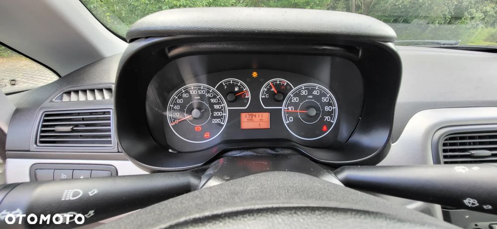 Fiat Grande Punto 1.2 8V - 21