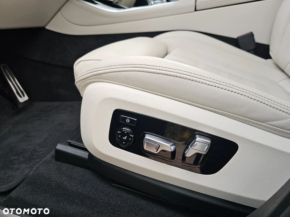 BMW X5 xDrive30d mHEV - 13