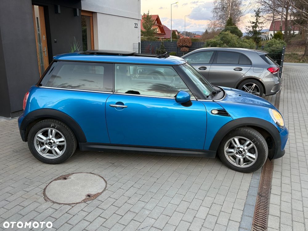 MINI ONE Brick Lane - 4