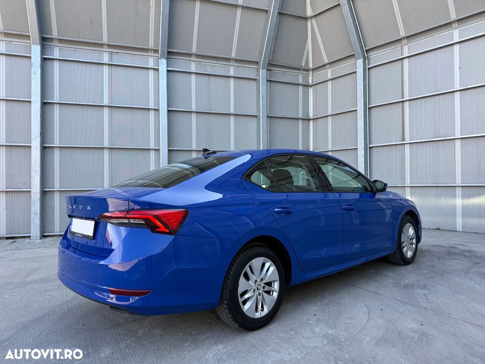 Skoda Octavia 2.0 TDI DSG Ambition - 11