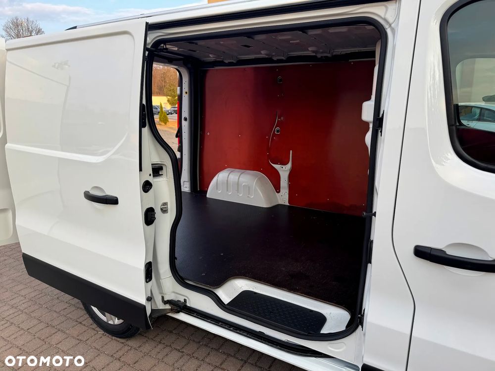 Renault TRAFIC - 12