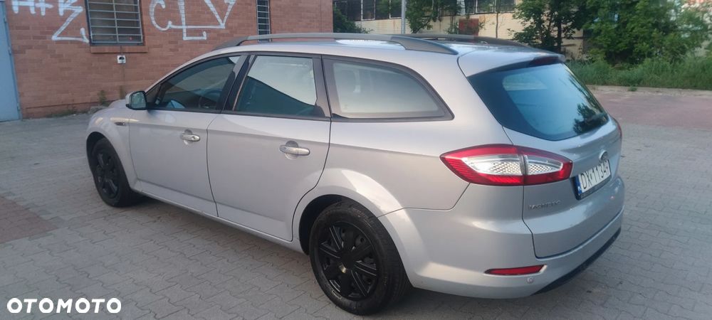 Ford Mondeo - 16