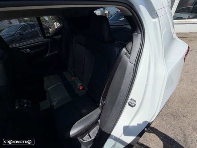 Volvo XC 40 1.5 T5 PHEV Momentum Plus - 17