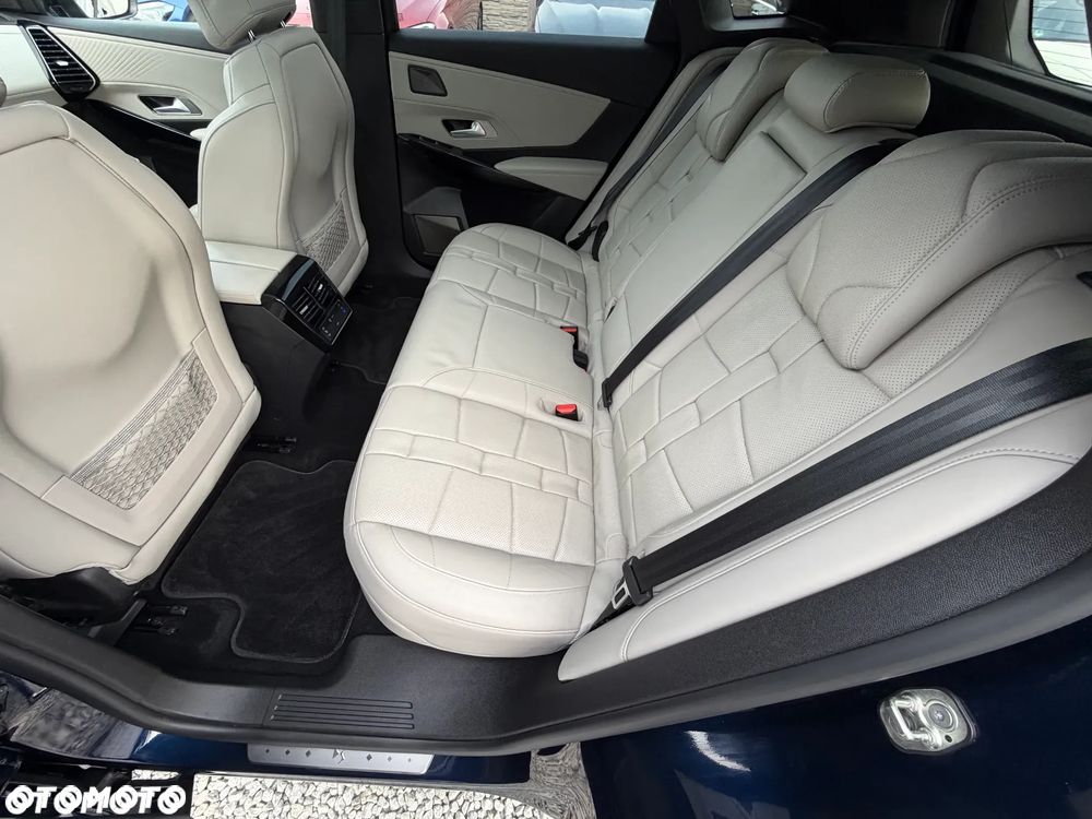 DS Automobiles DS 7 Crossback 1.6 E-Tense 4x4 Grand Chic - 28