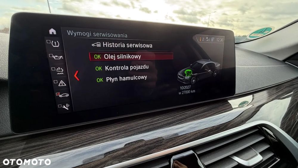 BMW Seria 5 520d Sport Line - 23