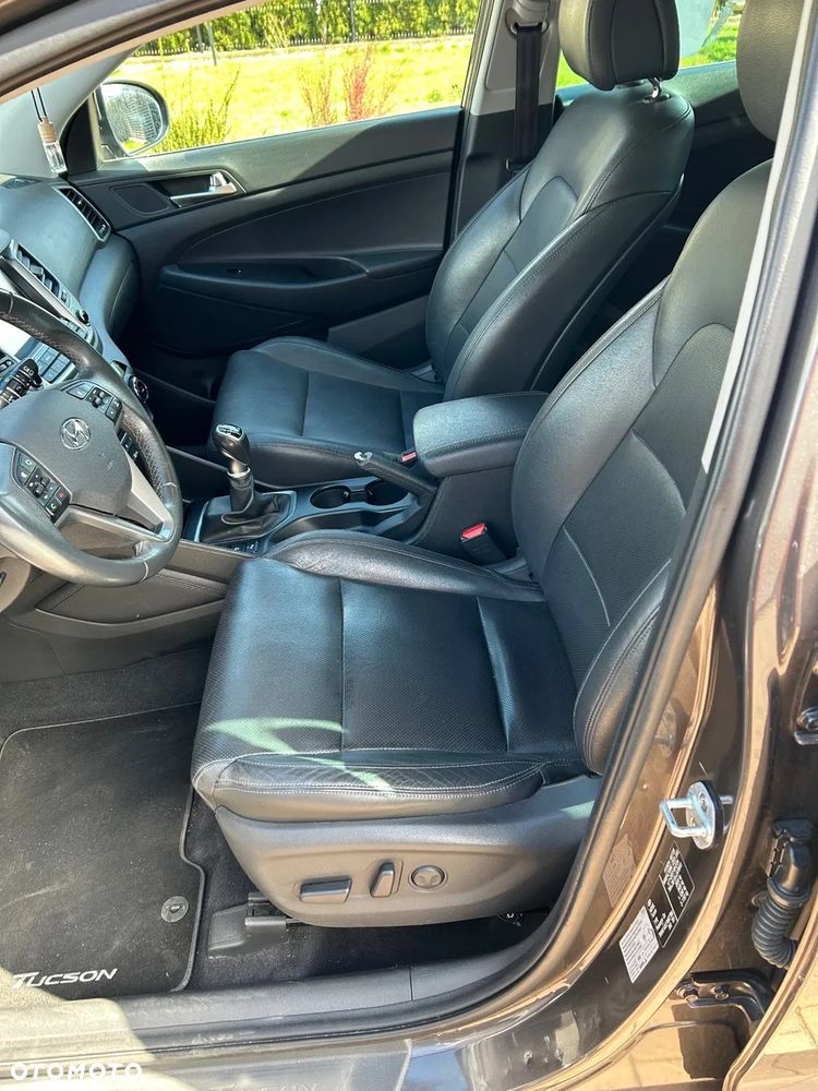 Hyundai Tucson 1.7 CRDI BlueDrive Comfort 2WD - 12