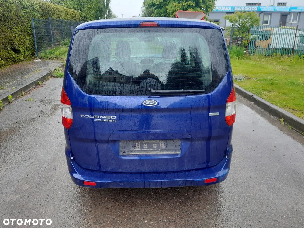 Ford Tourneo Courier 1.0 EcoBoost Ambiente - 6