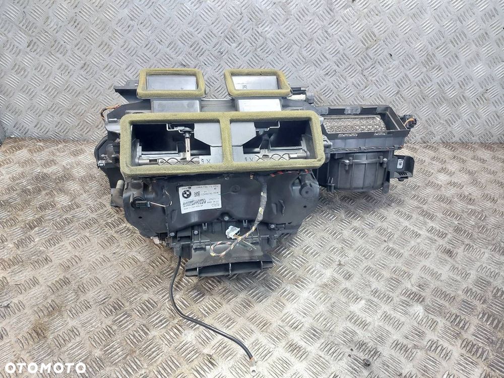 OBUDOWA NAGRZEWNICY BMW E90 E91 9221806 113930-0711 9194595 - 1