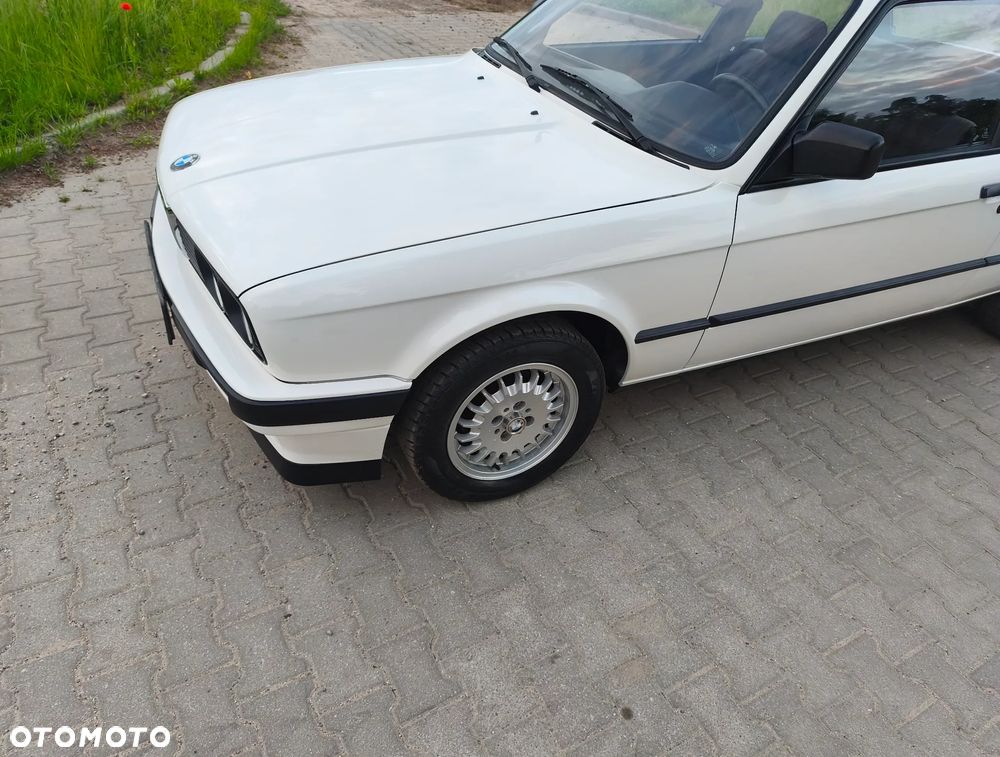 BMW Seria 3 318is - 10