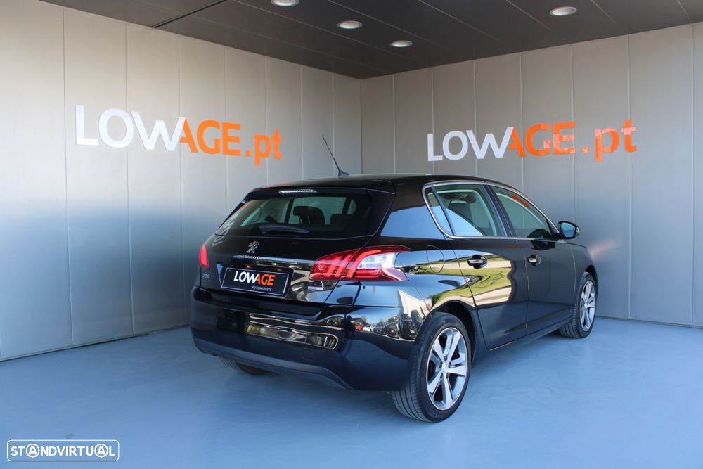 Peugeot 308 1.2 PureTech Allure Pack - 4