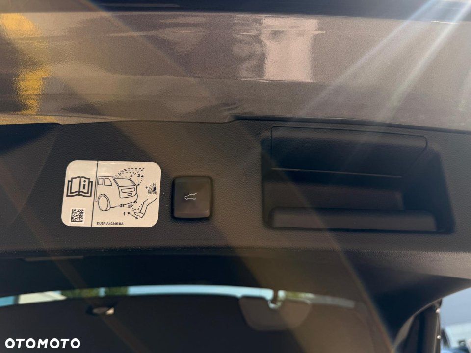 Ford Kuga - 25