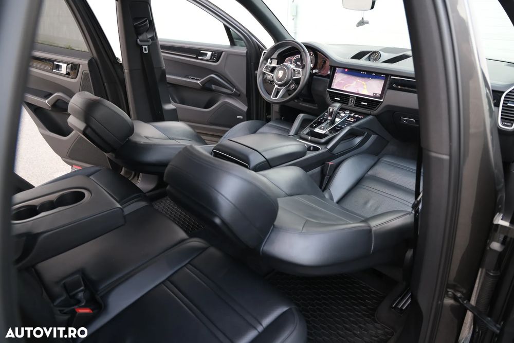 Porsche Cayenne E-Hybrid Tiptronic S Platinum Edition - 26