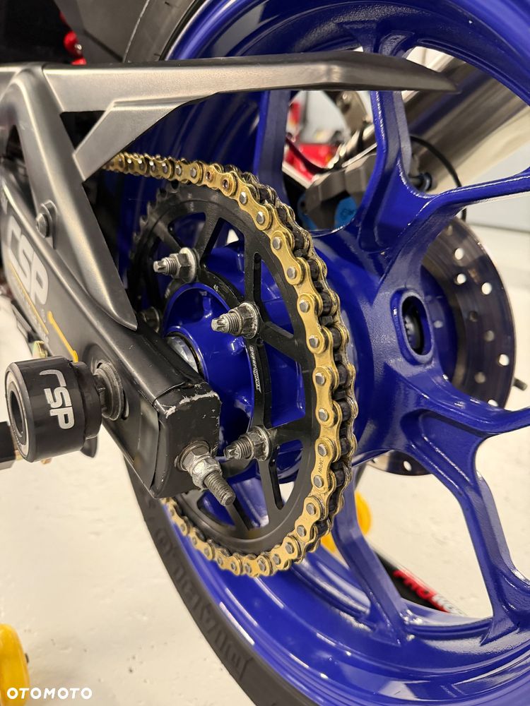 Yamaha R3 - 14
