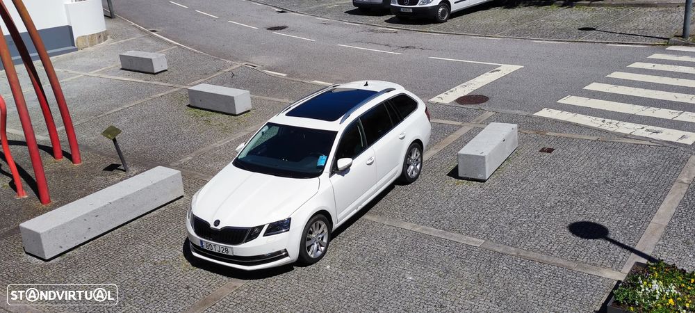 Skoda Octavia Break 2.0 TDI Elegance DSG - 3