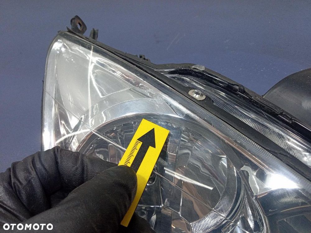 FORD FOCUS MK1 LIFT 01- REFLEKTOR PRAWY LAMPA EU 20-6347 - 8