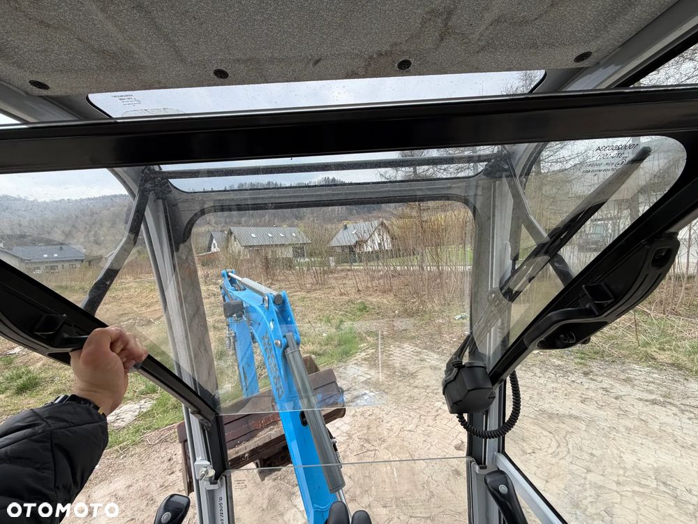 Wacker Neuson ET16 Minikoparka Koparka 2 tony. 793mtg JAK NOWA 2018 rok z Gospodarstwa Norweskiego 793 mtg. IGŁA! Rozsuwane hydraulicznie gąsienice. Dodatkowe sekcje Hydrauliczne. Silnik Yanmar 3 cyl. Aktualna DEKRA BMWT. Po serwisach! Ani deka luzów i wycieków. OKAZJA TANIO. Zadbana maszyna. 2 łyżki. Nie różni się od nówki sztuki z salonu!! Wielka Okazja. Fabryczny lakier na podzespołach! - 39