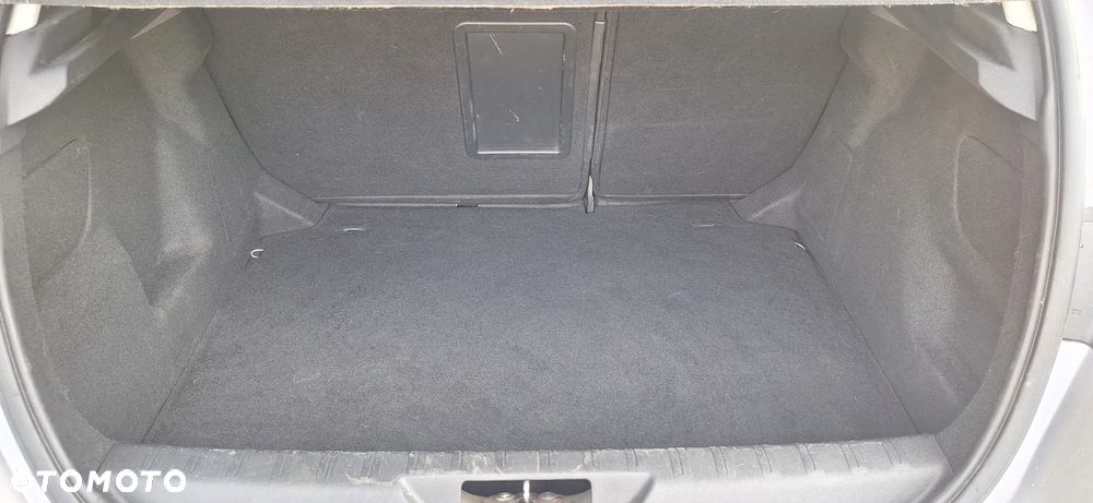 Peugeot 308 1.6 BlueHDi Allure S&S EAT6 - 18