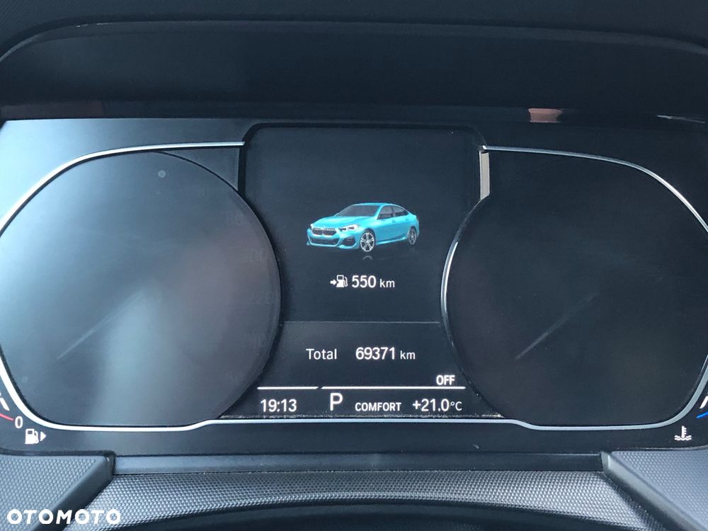 BMW Seria 2 218i - 13