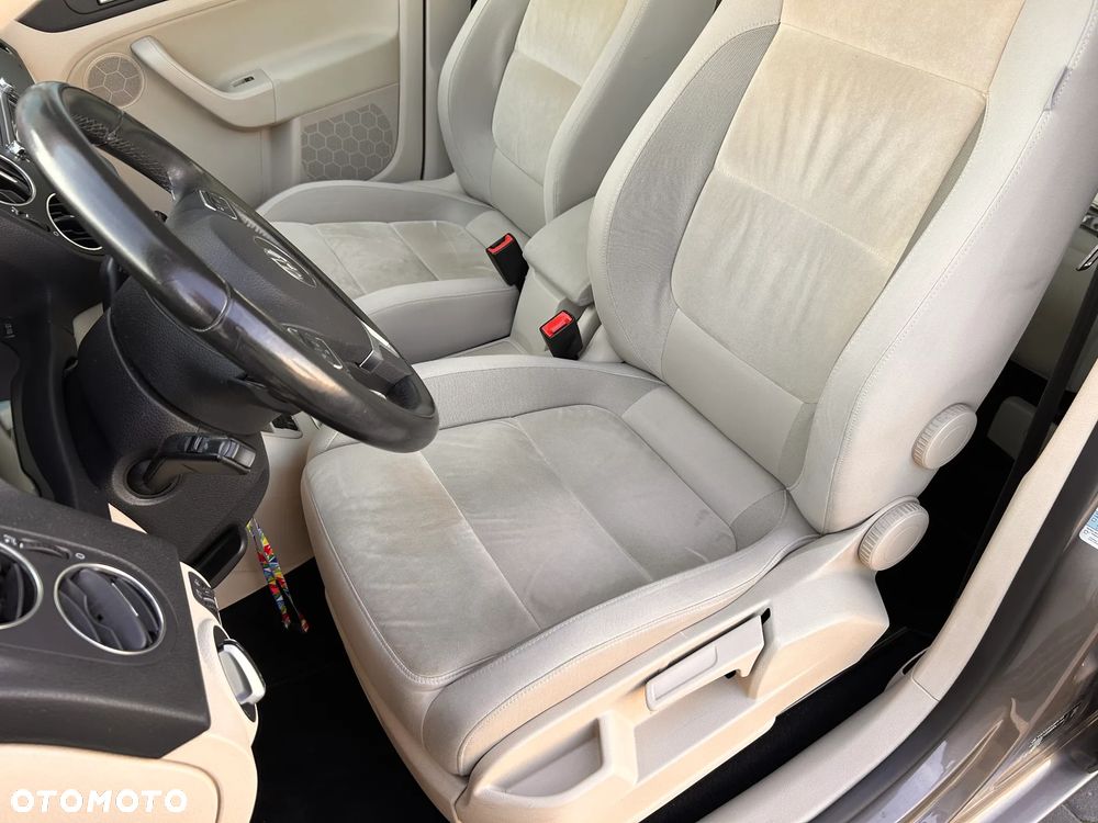 Volkswagen Golf Plus - 16
