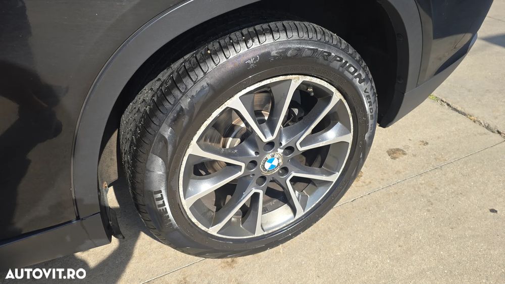 BMW X5 xDrive30d - 7