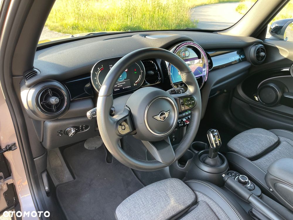 MINI Cooper Standard - 19