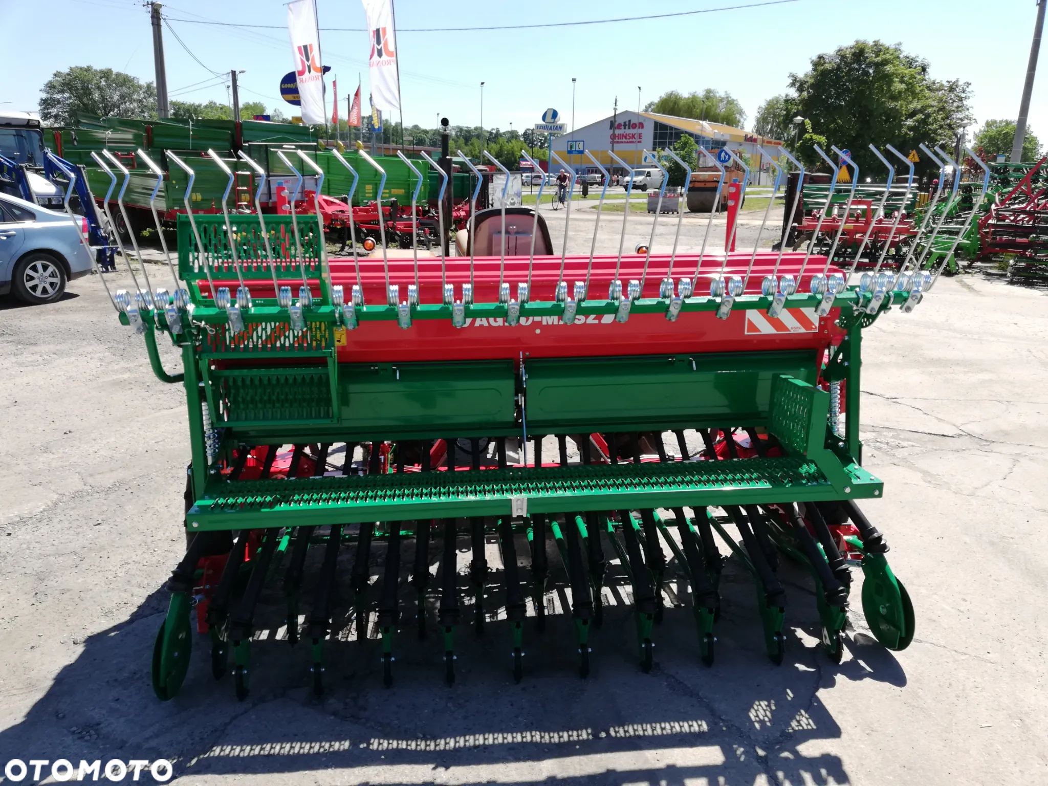 Meprozet Siewnik talerzowy, stopkowy-redlicowy, SR25/SRT25, SR27/SRT27, SR30/SRT30, S107, S107T, poplonów S119, nabudowany SNT30 agregat uprawowo siewny Euro-Masz, Akpil, Agro-Masz - 31